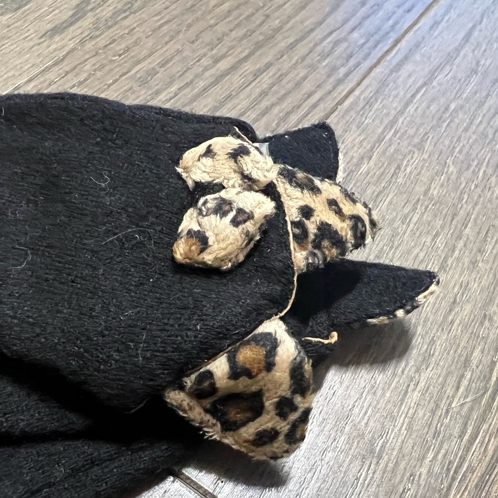 Gloves - Picture 4 of 5